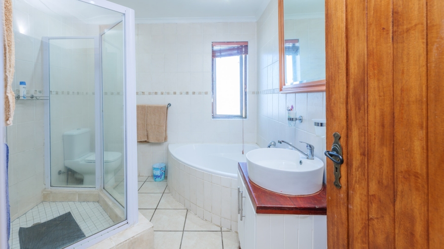 5 Bedroom Property for Sale in Bredasdorp Western Cape